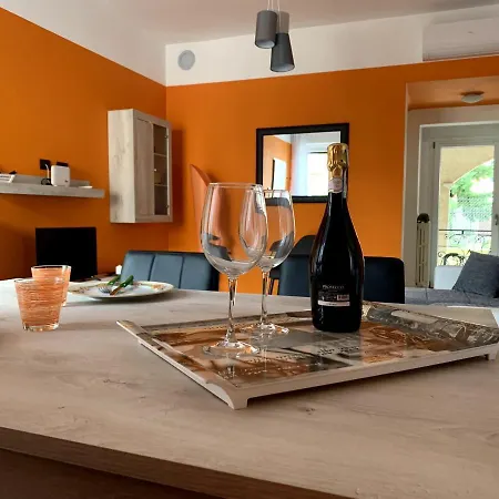 Apartamento Lucia, Di Como, *